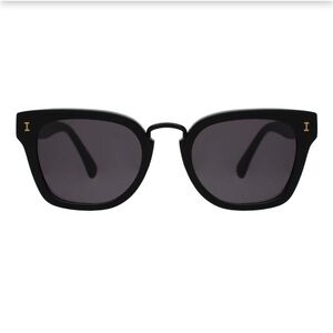 Illesteva Positano Sunglasses in Matte Black